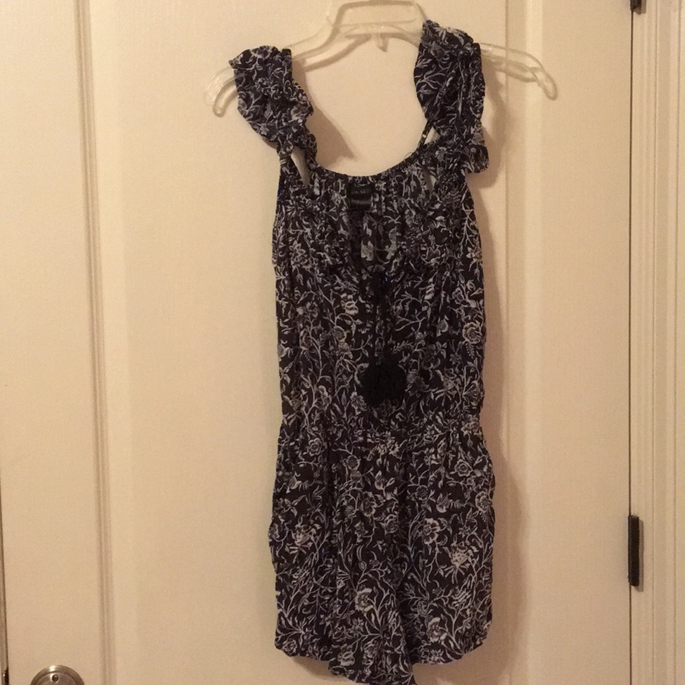 Off the Shoulder romper with pockets